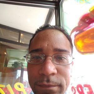 Meet your Posher, Javier